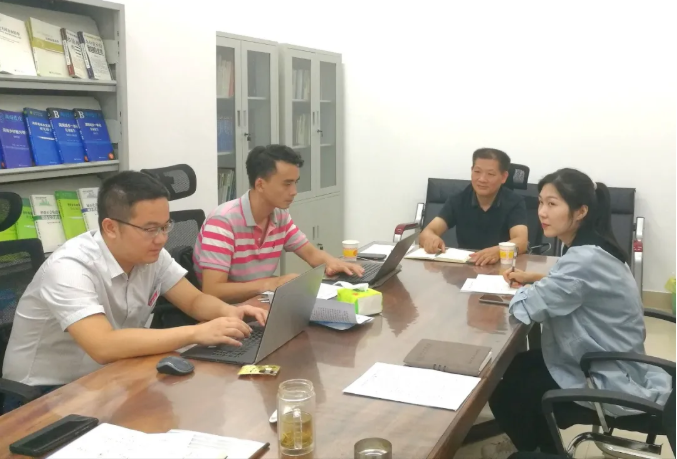 湖南師范大學(xué)中國鄉(xiāng)村振興研究院召開第一次全體會議(圖2)